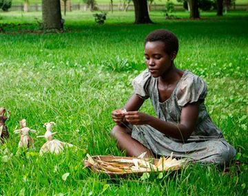 Lupita Nyongo: la keniata que conquistó Hollywood y ahora va por el Oscar