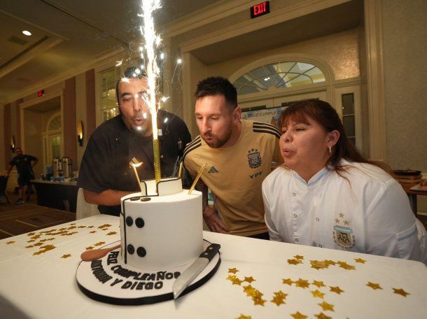 Así fue el festejo de cumpleaños de Lionel Messi con la Selección Argentina