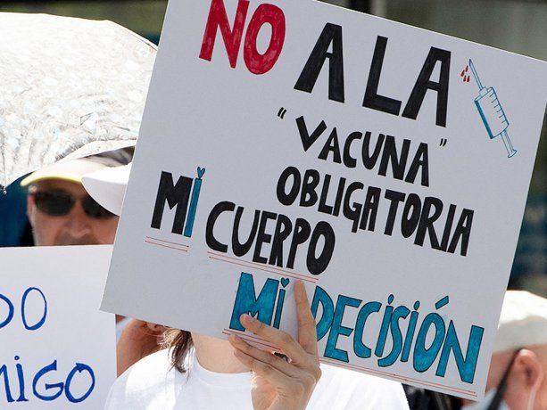 Pase Sanitario: en Internet venden truchos para no vacunados