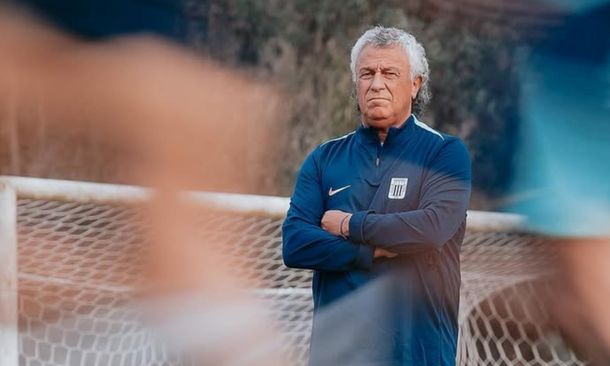 Pipo Gorosito picanteó la previa contra Boca: Ningún jugador murió en La Bombonera
