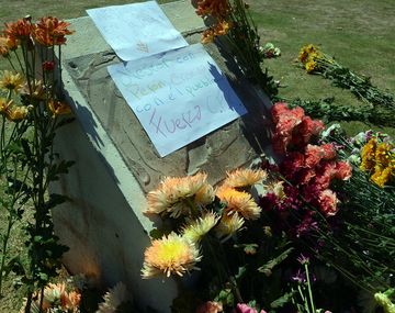 Robaron una placa homenaje a Néstor Kirchner en Rosario