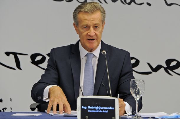 El precandidato presidencial del Partido Colorado