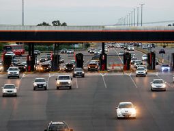 el gobierno autorizo la suba en los peajes el gobierno autorizo la suba en los peajes