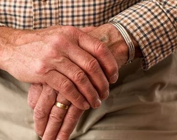 Prohíben la venta de un remedio contra el reuma y vitaminas