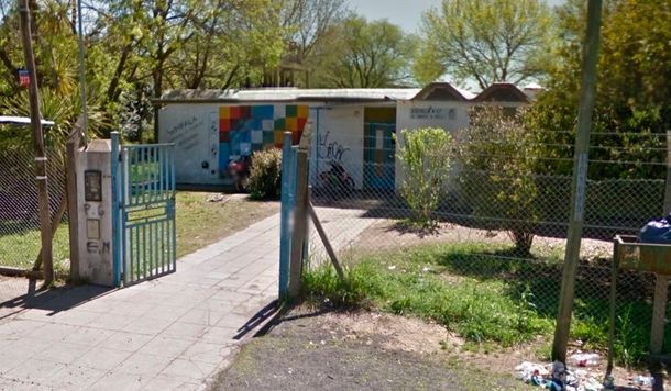 Tres delincuentes robaron una escuela y descubrieron que uno de ellos era alumno