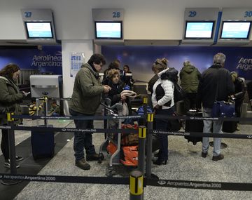 Pilotos analizan un paro y se podrían cancelar vuelos en los próximos días