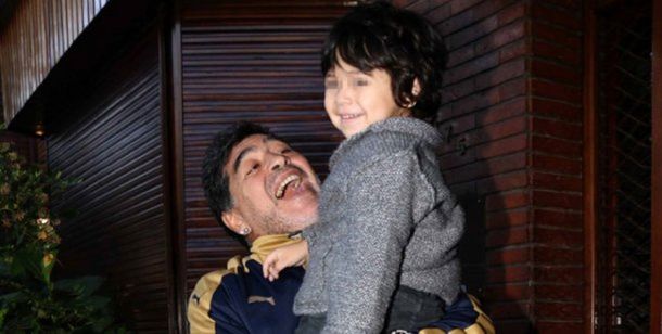 Diego Maradona habló de la salud de su hijo.