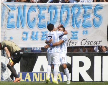 El uruguayo Burián se equivocó; el Pulga no perdonó