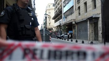 tension en radio nacional: un hombre ingreso con explosivos tension en radio nacional: un hombre ingreso con explosivos