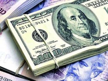 Previo a las PASO, el dólar negro cotizó a $8,62 en un día volátil