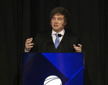 Javier Milei defiende el trabajo en negro: Calidad debatible 