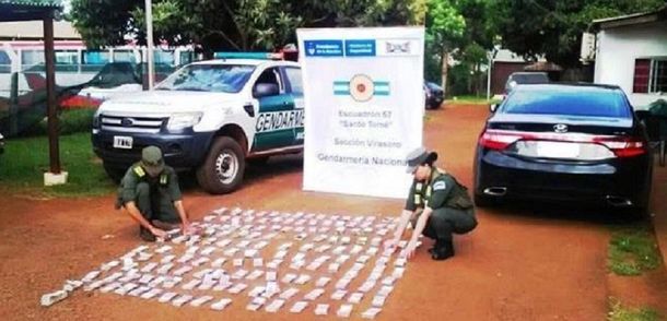 Encontraron 6 millones de pesos ocultos en un auto en Corrientes. Foto: diario El Litoral.&nbsp;