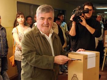 Das Neves pide menos vedettismo y más overol