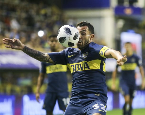 Carlos Tevez vuelve a ser titular y capitán del Xeneize