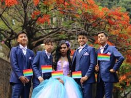 Un joven gay tuvo su fiesta de 15 con vestido y bailarines: Mi felicidad nadie me la quita