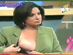 La conductora de Caso Cerrado mostró su pecho tras un cáncer de mama.&nbsp;