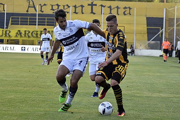 Olimpo empató con Gimnasia de La Plata