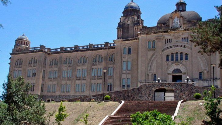 Córdoba: el colegio La Salle suspendió sus clases por un brote de la cepa delta