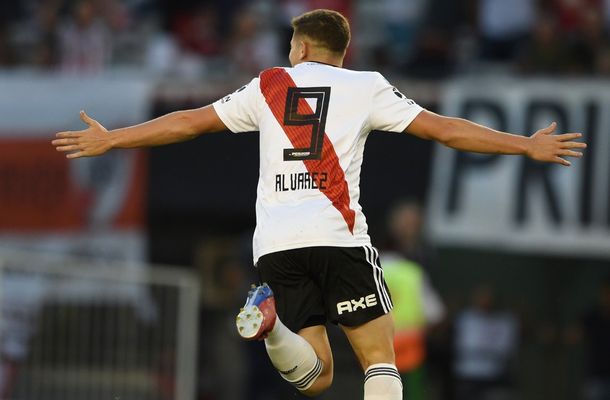 River goleó a Independiente y continúa en la pelea para meterse en la Libertadores