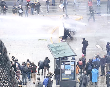 Incidentes en el Congreso durante la Marcha Federal Universitaria