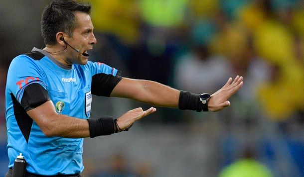 El chileno Julio Bascuñán será el árbitro de Argentina-Qatar