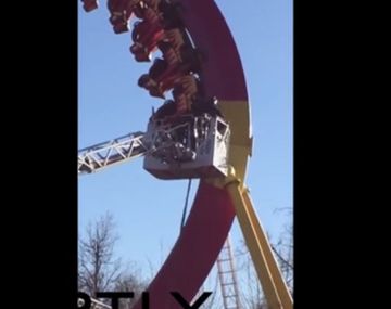 Así quedaron en una montaña rusa