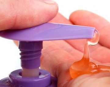 Prohíben la venta y el uso de cinco productos cosméticos en todo el país