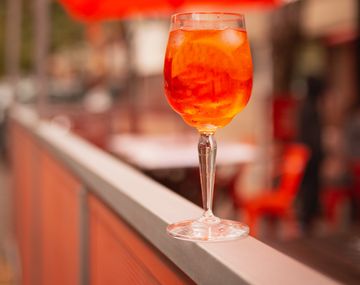 Los 10 mejores cócteles para disfrutar este verano