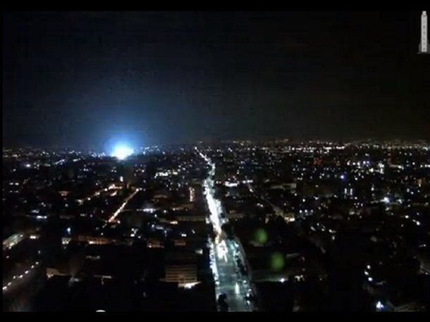 Luces de terremoto, el extraño fenómeno que se vio en el cielo de México