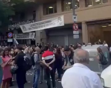 Trabajadores judiciales tomaron la sede de la Justicia del Trabajo en CABA