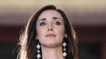 Victoria Villarruel se diferenció de Javier Milei y envió dos coronas al velorio de Indio Solari Victoria Villarruel se diferenció de Javier Milei y envió dos coronas al velorio de Indio Solari