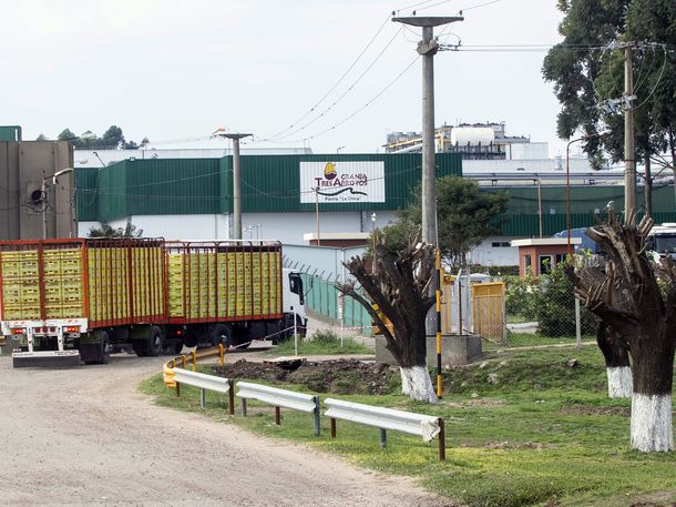 Granja Tres Arroyos en Entre Ríos: al menos 80 empleados se quedaron sin trabajo y se manifiestan