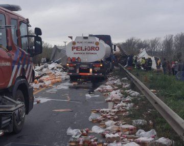 Impactante choque de camiones dejó dos heridos graves y la ruta 34 inhabilitada por varias horas
