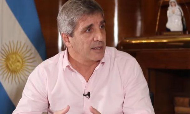 Luis Caputo prometió una inflación por debajo del 5% en mayo.