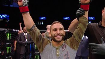 mendes aplasto a lamas y peleara por el titulo pluma mendes aplasto a lamas y peleara por el titulo pluma