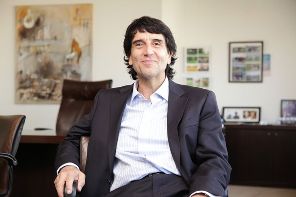 Melconian cruzó a su jefe político por su anuncio con respecto al dólar