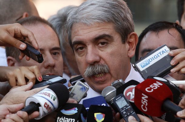 El Gobierno minimizó la caída en la venta de autos y dijo que es estacional