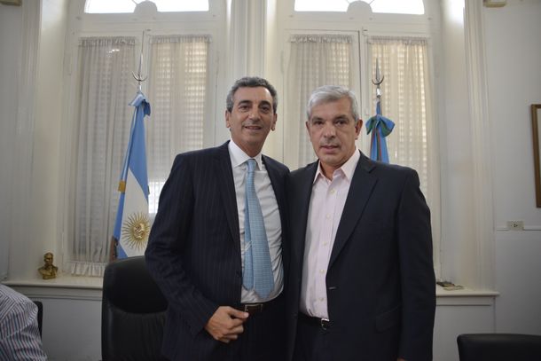 Domínguez y Randazzo encabezaron un acto en Chacabuco