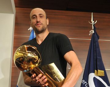 Manu: Tengo una pequeña fractura