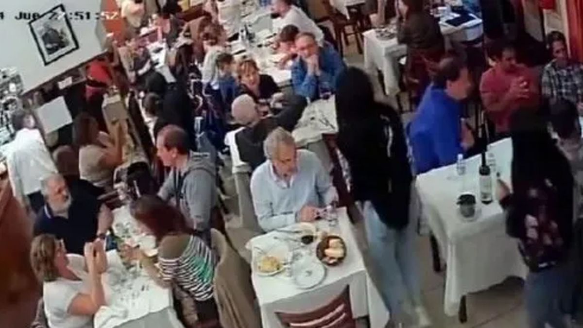 Recoleta Así Fue El Robo Piraña En Un Restaurante 3015