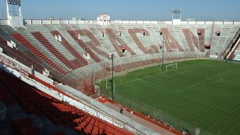 no hallaron explosivos y el partido entre huracan y river arrancara mas tarde no hallaron explosivos y el partido entre huracan y river arrancara mas tarde