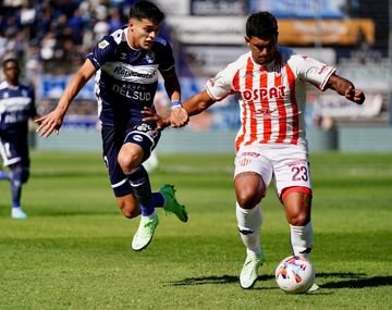 Unión de Santa Fe y Gimnasia y Esgrima de La Plata chocan en el 15 de abril.&nbsp;