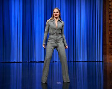 Jennifer López bailó muy sensual en el programa de Jimmy Fallon