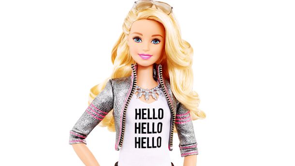 Las Barbie reales: tienen celulitis, brakets y hasta menstrúan