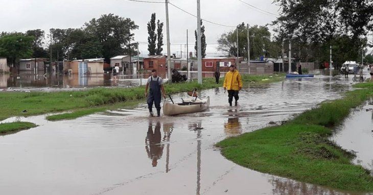 Fuerte temporal en Santa Fe y Entre Ríos: hay evacuados y rutas cortadas