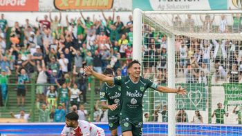 Unión recibe a Sarmiento mirando la tabla anual para entrar a las copas. Unión recibe a Sarmiento mirando la tabla anual para entrar a las copas.