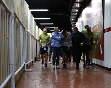 Así entraba Carlos Tevez al Monumental