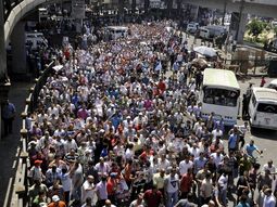 ya son mas de 700 los muertos por los choques en egipto ya son mas de 700 los muertos por los choques en egipto