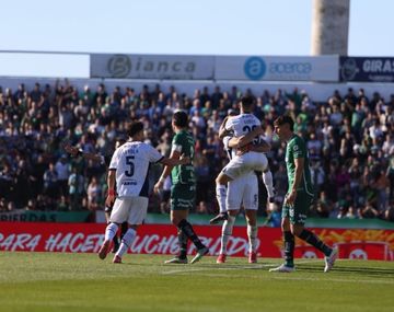 Independiente rescató un empate ante Sarmiento en Junín en su debut