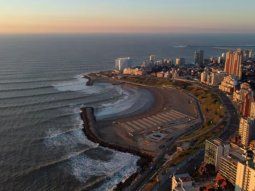 La ciudad de Mar del Plata siempre bella pero con menos turistas.